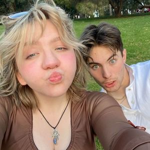 Meet your Posher, Tia